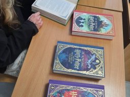 Cykl miniwystaw książek