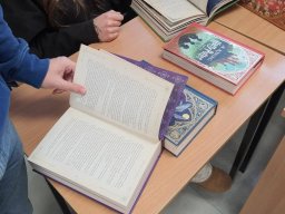 Cykl miniwystaw książek